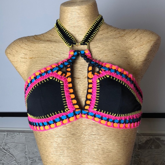 Beach Bunny Bronze top embroidered size xs